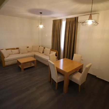 Sunrise Luxury Appartamento Sarandë