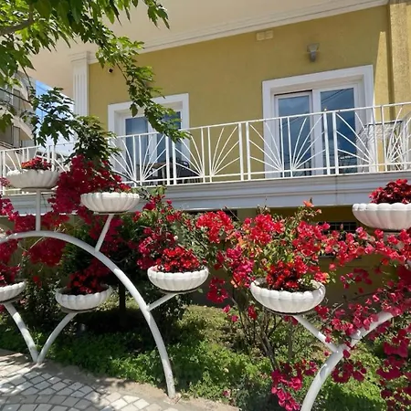 Sunrise Luxury Appartamento Sarandë
