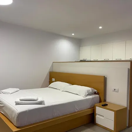 Sunrise Luxury Appartamento Sarandë