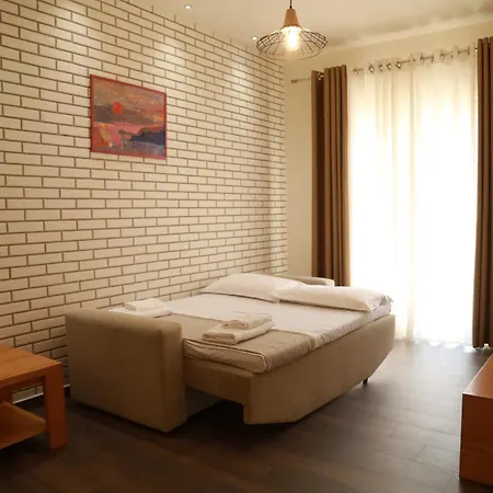 Διαμέρισμα Sunrise Luxury Σαράντα