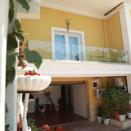 Διαμέρισμα Sunrise Luxury *